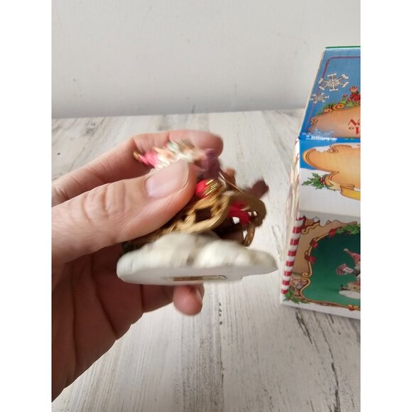 Enesco Sammy elf North Pole sled village zimnicki figurine Xmas vintage - Picture 8 of 9